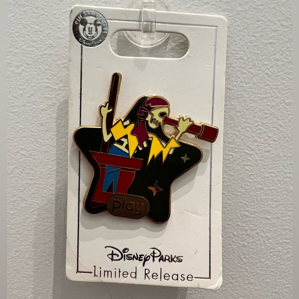 2/$20 Disney Pin Pirate Play Disney Limited Authentic Official Parks Trading